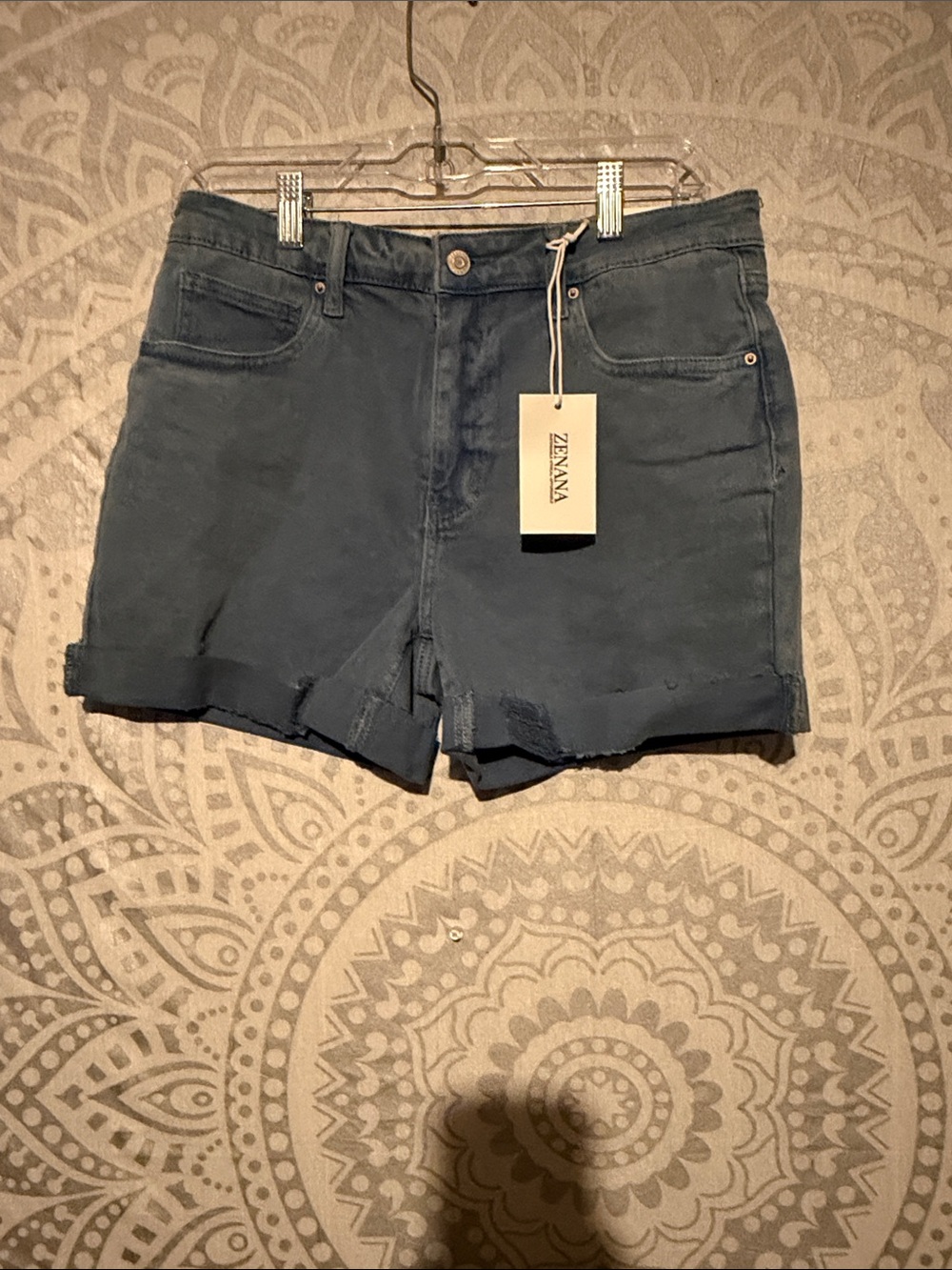 NWT ZENANA High Waist Cuffed Denim Shorts Blue Large DMP-1891Y